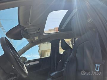 Volvo XC40 D3 Tettuccio HARMAN kardon