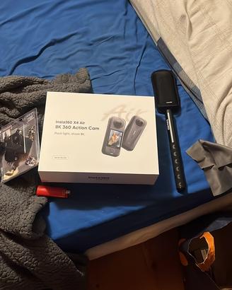 Insta360 x4