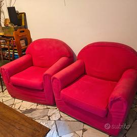 coppia di poltrone rosse 