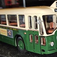 Modellini in scala 1/43 "Autobus dal mondo"