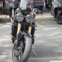 Triumph speed triple 1050