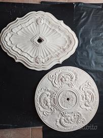 Due rosoni in gesso