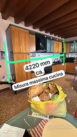 Cucina Berloni + Tavolo+sedie