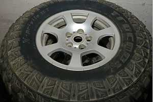 5 gomme Tracmax MT 265/75R16 + cerchi Discovery 2