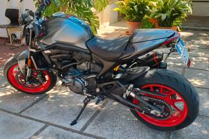 Ducati Monster 937