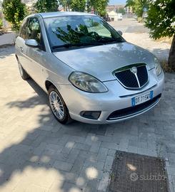 Lancia Y