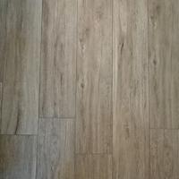 Piastrelle nuove in gres effetto legno