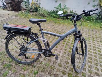 BICICLETTA A PEDALATA ASSISTITA BTWIN