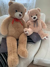Orsi di peluche