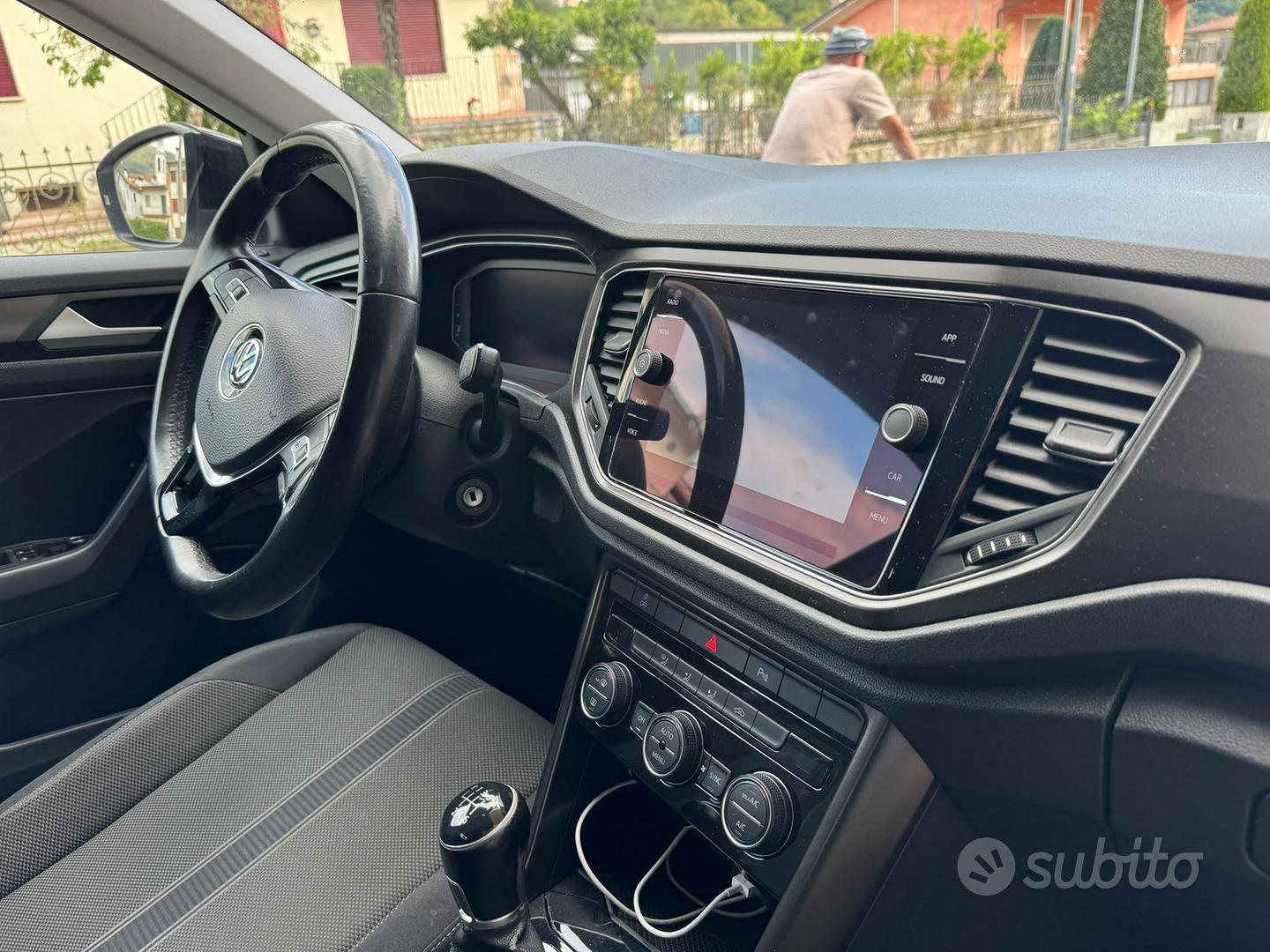 Volkswagen T-Roc 2018 photo 5