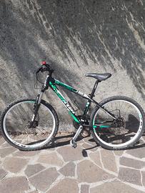 MTB Vektor Deus