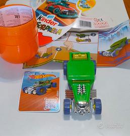 Hot Wheels Kinder Gran Sorpresa 2026 auto verde 21