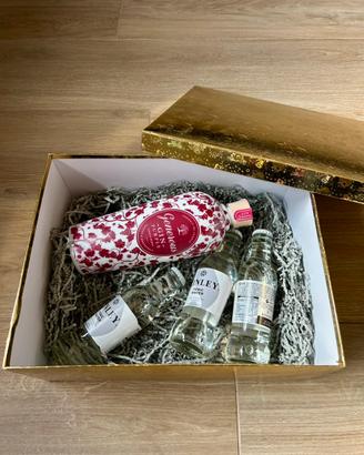 Generous Gin Purple 70 cl + 3 Kinley Tonic Water