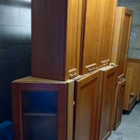 Cucina componibile da mobiletti più tavolo