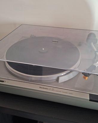 Giradischi Technics SL-303 vintage a cinghia