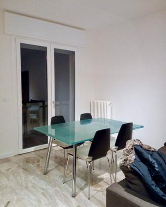 Tavolo da 6 persone allungabile – Vetro satinato