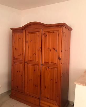 armadio in vero legno 