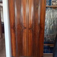 armadio in noce fine 800