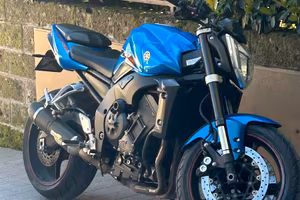 Moto Fz1
