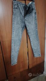 Jeans a gamba dritta