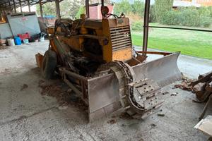 Trattore cingolato OM AD 5