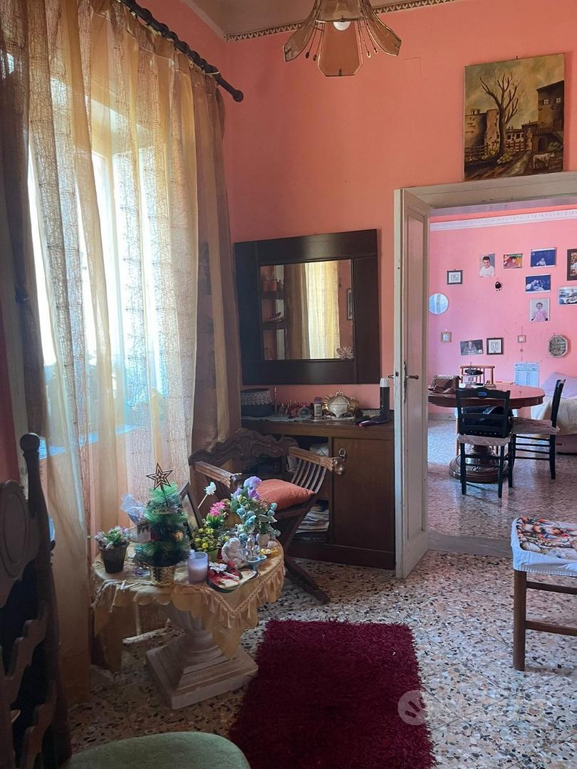 Interessante appartamento in Via Libertà - Altro