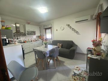 Appartamento al 5 piano in Via Villa Rosina, 66