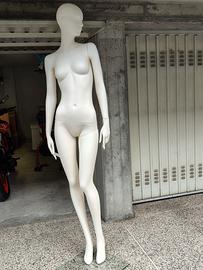 manichino  donna 