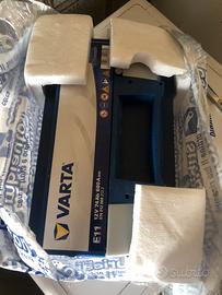 Batteria Varta E11, 74Ah - 680A