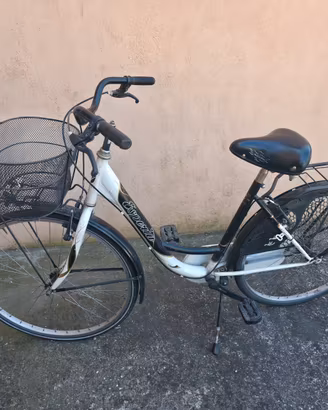 Bicicletta da città "Esperia" con cestino
