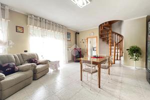 4 LOCALI A CASALBORDINO