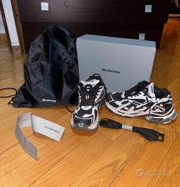Balenciaga Runner