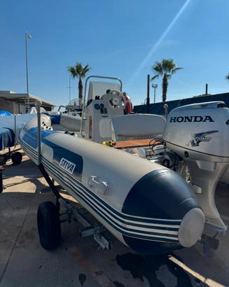 Gommone + Honda 40CV + carello