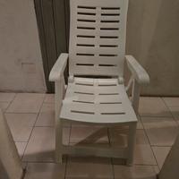  2 poltrone pieghevoli in plastica