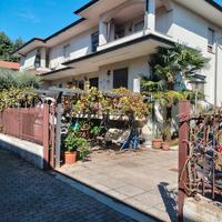 Villa bifamiliare a Cornaredo 10 minuti dalla MM