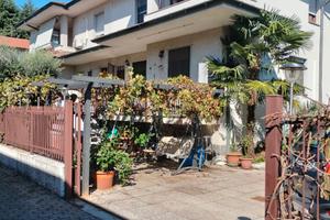 Villa bifamiliare a Cornaredo 10 minuti dalla MM