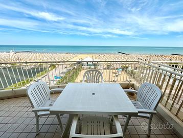 Fronte mare jesolo terrazza centro