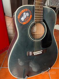 Chitarra acustica Yamaha