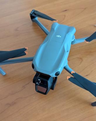 DJI Air 3S FlyMore Combo RC2 + Care Refresh 3 anni