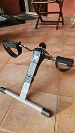 PEDALIERA PIEGHEVOLE PER RIABILITAZIONE CON DISPLA