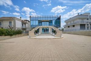 Immobile di 1223 m² con più di 5 locali a Castella