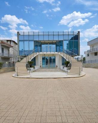 Immobile di 1223 m² con più di 5 locali a Castella