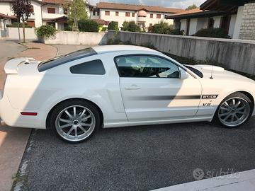 Ford Mustang Gt California V 8