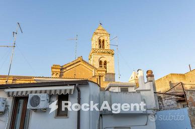 CENTRO STORICO - VIA MEDINA