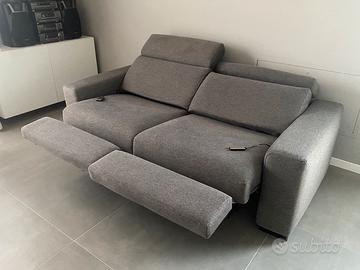 Divano con 2 chaise longue elettriche