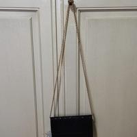 GLA pochette nera con fiori effetto velluto lucido