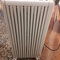 Termosifone elettrico DE LONGHI portatile ad olio