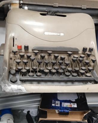 macchina da scrivere  lexikon 80 Olivetti 
