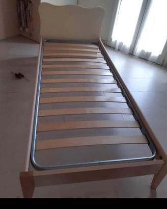 letto , materasso e comodino