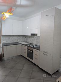 CUCINA completa di elettrodomestici